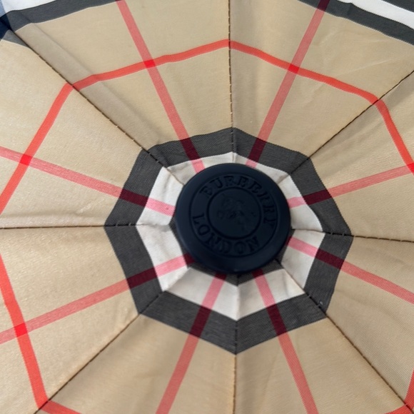 Burberry Beige and Black Check Umbrella - Picture 8 of 11
